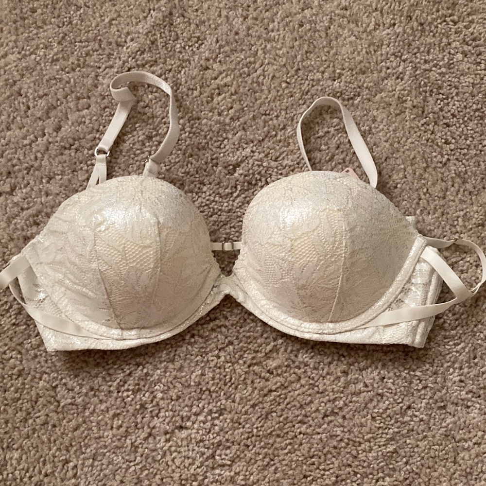 Very Sexy Sparkly White Bra